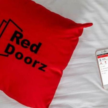 Reddoorz Near Manggarai Station 2 Hotel Jakarta Buitenkant foto